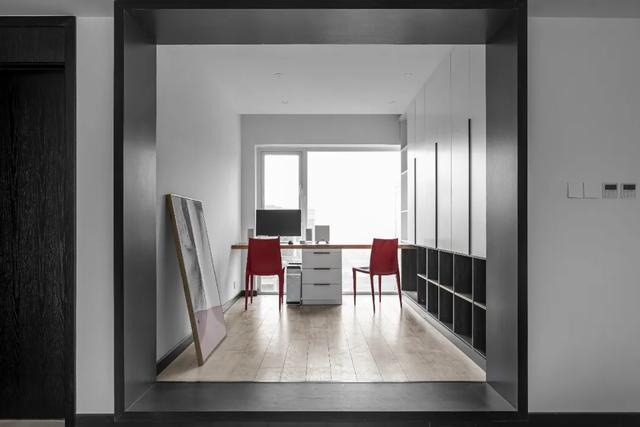 [装修案例]117平米黑白灰的现代简约风格 开放式厨房设计 纯净舒适的时尚空间